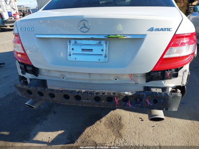 44063952 :رقم المزاد ، WDDGF8BB8AF438702 vin ، 2010 Mercedes-benz C 300 Sport 4matic مزاد بيع