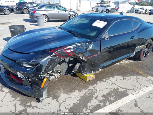 2018 CHEVROLET CAMARO 1G1FB1RX6J0174658 Photo 5