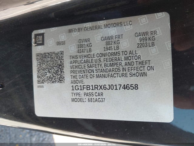 2018 CHEVROLET CAMARO 1G1FB1RX6J0174658 Photo 8