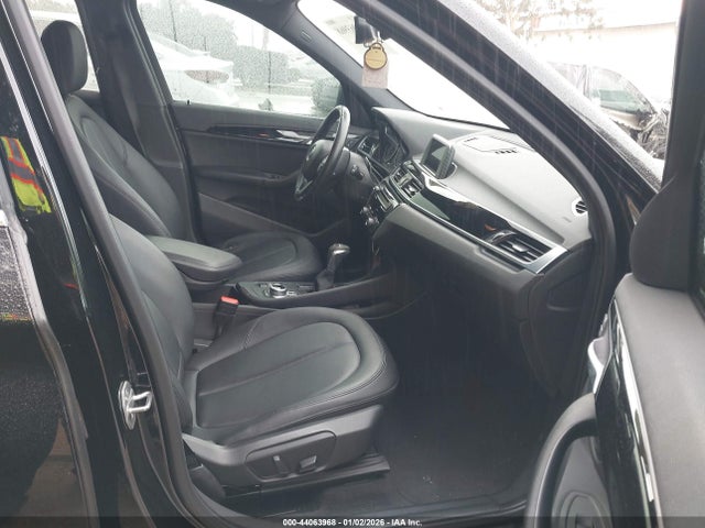 WBXHU7C36H5H38105 BMW X1 Sdrive28i
