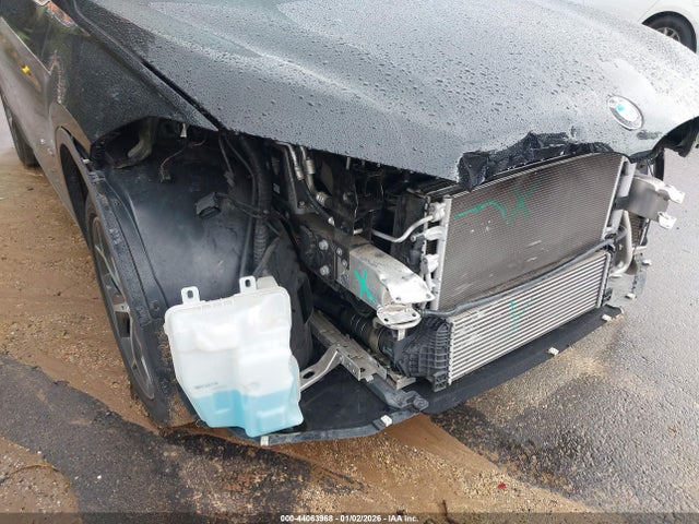 WBXHU7C36H5H38105 BMW X1 Sdrive28i