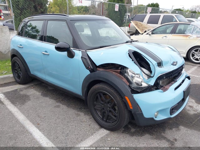 2015 MINI COUNTRYMAN WMWZC3C52FWT02075