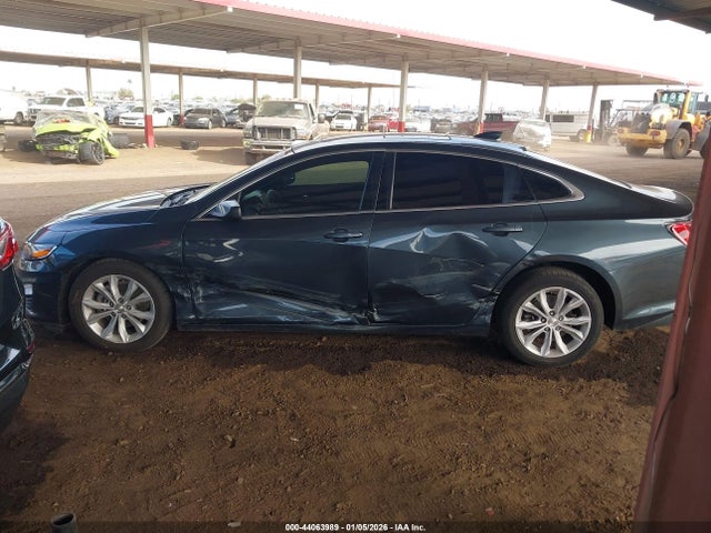 1G1ZD5ST0LF103123 Chevrolet Malibu Fwd Lt