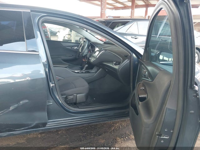 1G1ZD5ST0LF103123 Chevrolet Malibu Fwd Lt