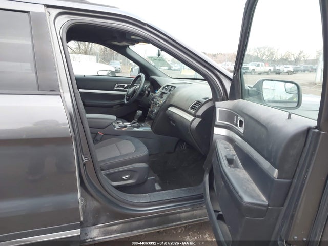 1FM5K8D88HGD43328 Ford EXPLORER XLT