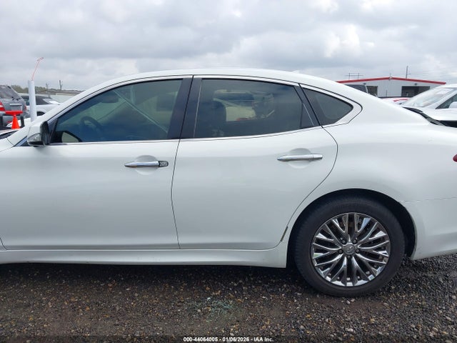 Продажа на аукционе авто 2015 Infiniti Q70 3.7, vin: JN1BY1AP4FM541639, номер лота: 44064005