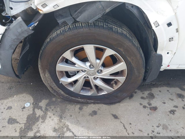 KM8J23A47MU338300 Hyundai TUCSON SE