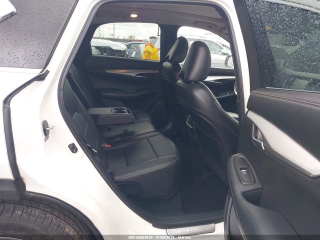 3PCAJ5M36KF135653 Infiniti Qx50 Luxe