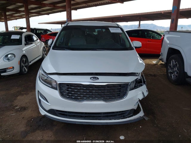 KNDMB5C10M6673189 KIA SEDONA LX