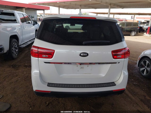KNDMB5C10M6673189 KIA SEDONA LX