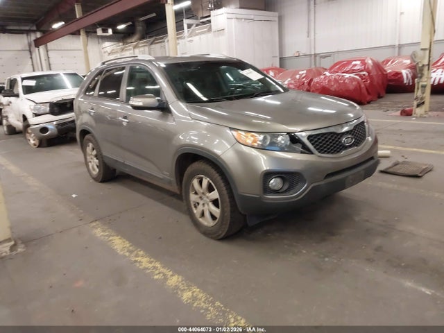 2013 KIA SORENTO 5XYKTDA21DG422270