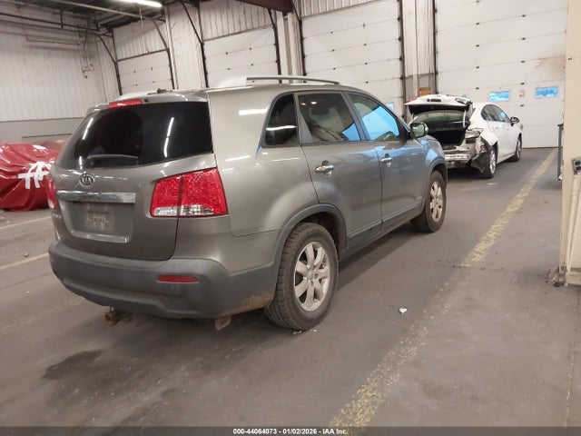 2013 KIA SORENTO 5XYKTDA21DG422270 Photo 3