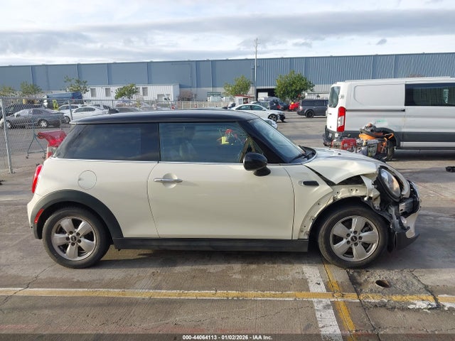 WMWXM5C57ET933999 Mini Hardtop Cooper