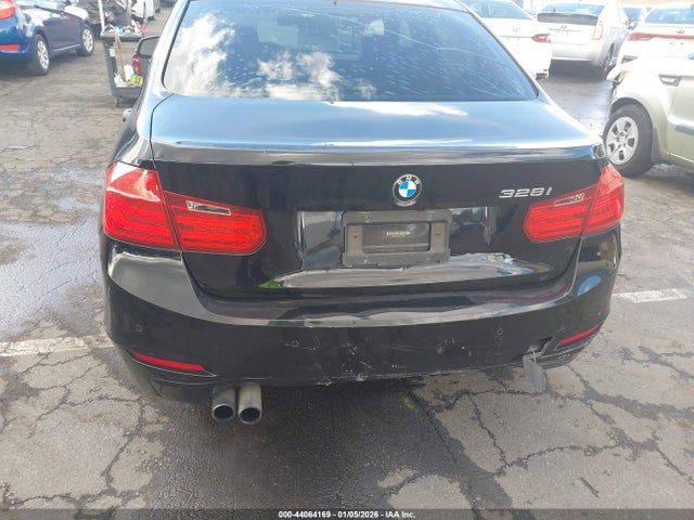 WBA3C1C53EK110938 BMW 328I