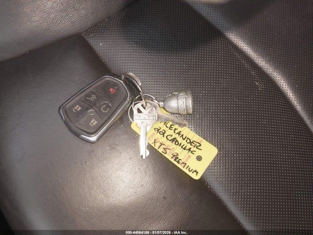 2022 CADILLAC XT5 1GYKNDRS6NZ154148 Photo 10