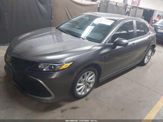 4T1C11AK3NU672727 Toyota CAMRY LE