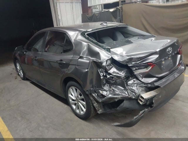 4T1C11AK3NU672727 Toyota CAMRY LE