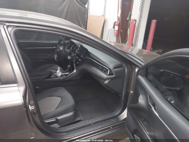 4T1C11AK3NU672727 Toyota CAMRY LE