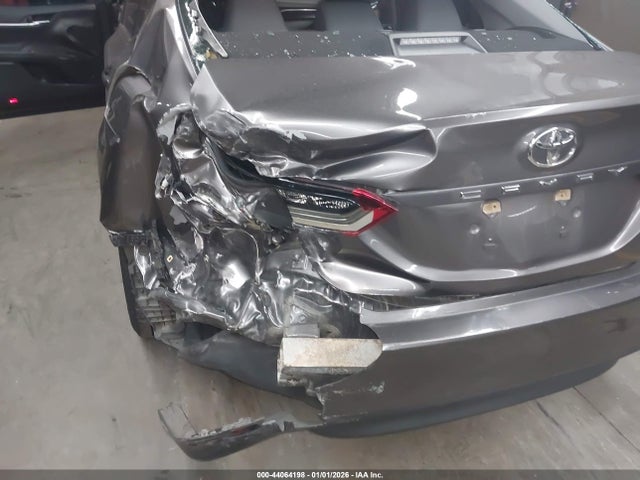 4T1C11AK3NU672727 Toyota CAMRY LE