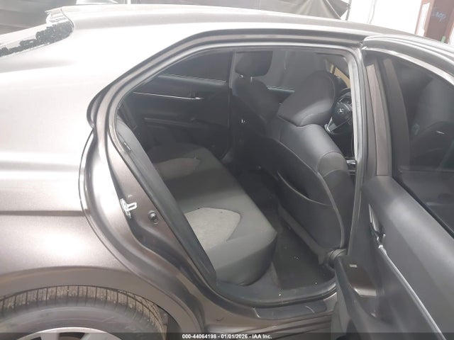4T1C11AK3NU672727 Toyota CAMRY LE