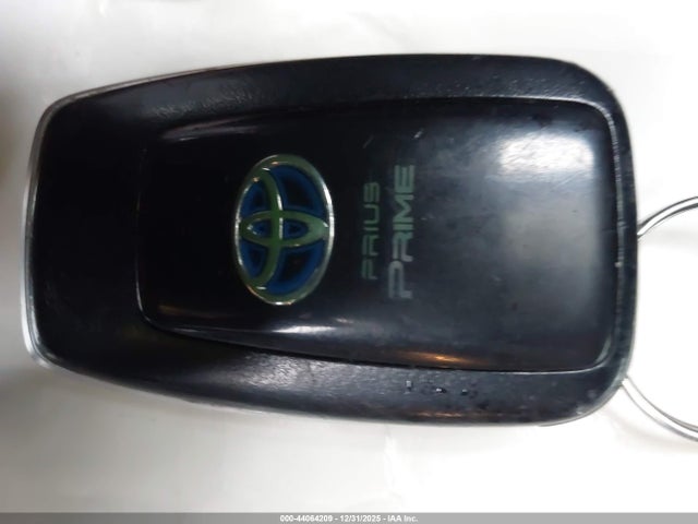 2020 TOYOTA PRIUS PRIME JTDKARFP9L3143806 Photo 10
