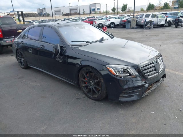 2018 MERCEDES-BENZ S 560 WDDUG8DB1JA400383