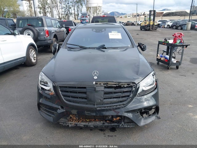 Mercedes-Benz S 560 2018 WDDUG8DB1JA400383 Image 12