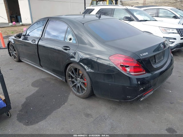 2018 MERCEDES-BENZ S 560 WDDUG8DB1JA400383 Photo 2