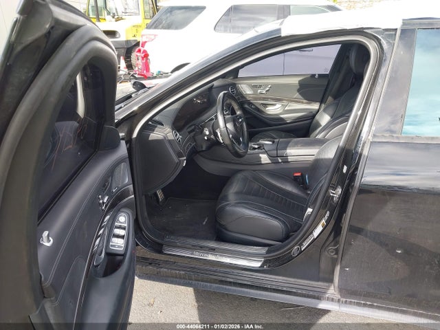 2018 MERCEDES-BENZ S 560 WDDUG8DB1JA400383 Photo 4