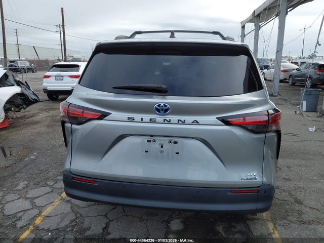 Toyota SIENNA XLE 2021 5TDJRKEC4MS031618 Image 16