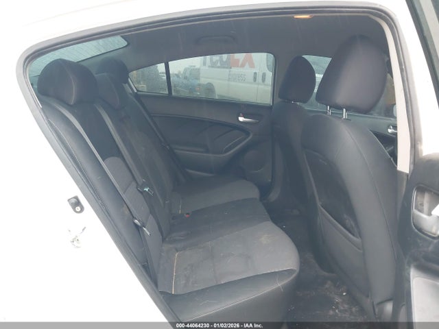 KIA FORTE LX 2017 3KPFL4A73HE014885 Image 8