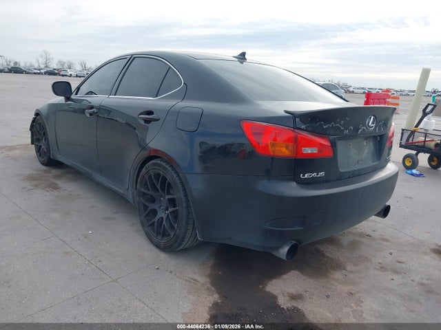 2007 LEXUS IS 350 JTHBE262272012887 Photo 2