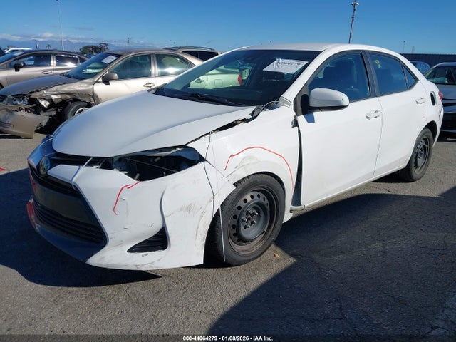 2T1BURHE6KC140029 Toyota COROLLA LE