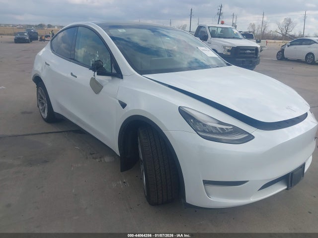 2023 TESLA MODEL Y 7SAYGDEE9PA097396 Photo 0