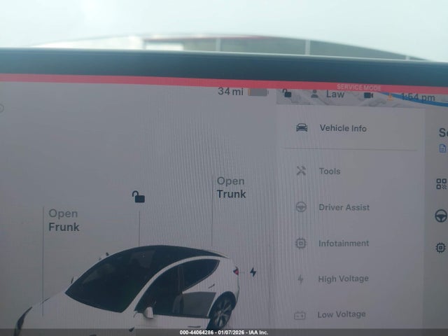 44064286 :رقم المزاد ، 7SAYGDEE9PA097396 vin ، 2023 Tesla Model Y مزاد بيع
