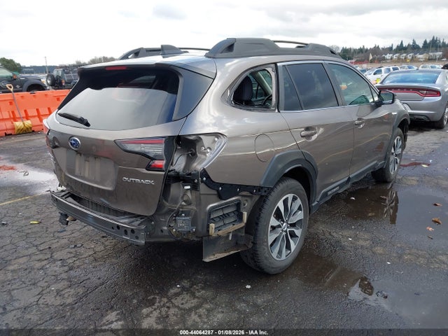 4S4BTANC9R3287645 Subaru Outback Limited