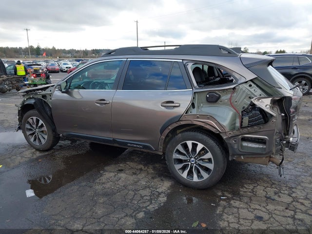4S4BTANC9R3287645 Subaru Outback Limited