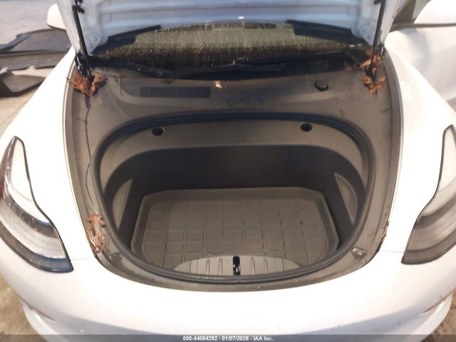 2022 TESLA MODEL 3 5YJ3E1EB3NF240747 Photo 9