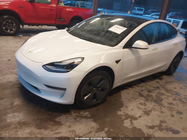 2022 TESLA MODEL 3 5YJ3E1EB3NF240747 Photo 1