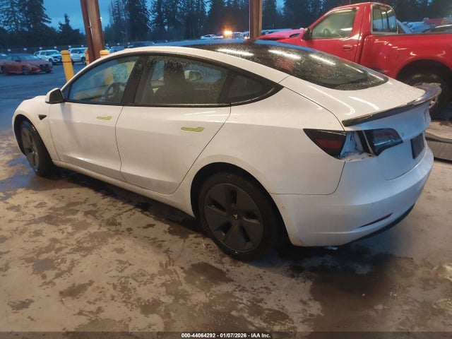 2022 TESLA MODEL 3 5YJ3E1EB3NF240747 Photo 2