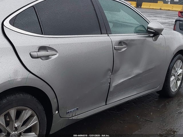 JTHBW1GG1F2078153 Lexus ES 300H