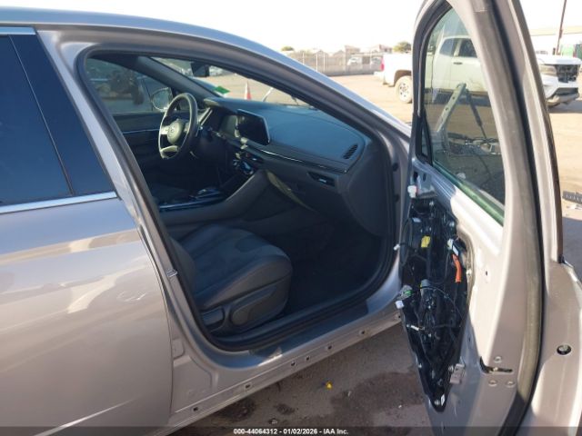2023 HYUNDAI SONATA KMHL14JC3PA327874 Photo 4
