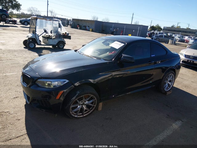 WBA1J7C5XGV359710 BMW M235I