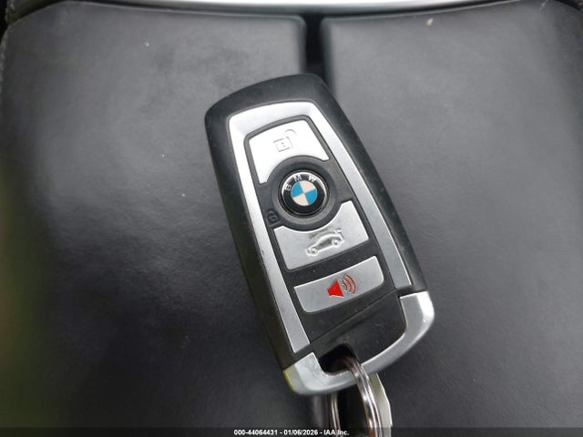 WBAYA8C5XED499800 BMW 750i