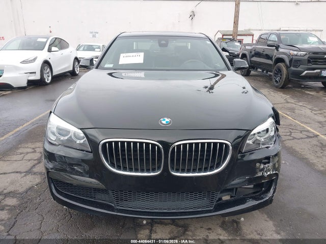 WBAYA8C5XED499800 BMW 750i