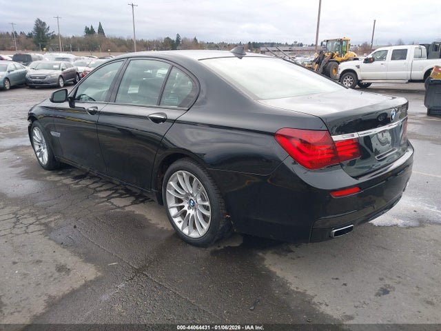 WBAYA8C5XED499800 BMW 750i