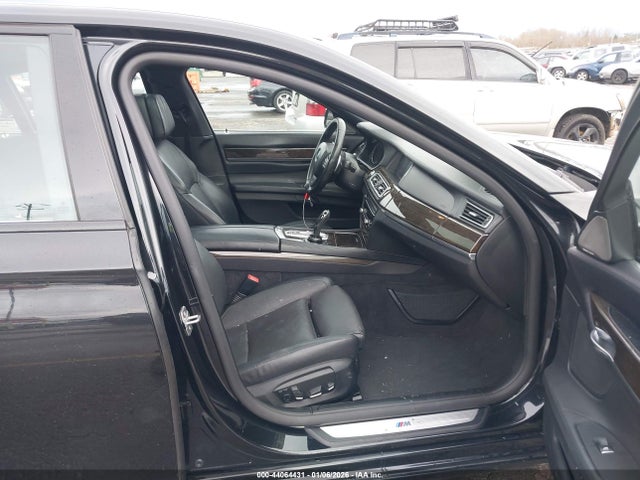 WBAYA8C5XED499800 BMW 750i