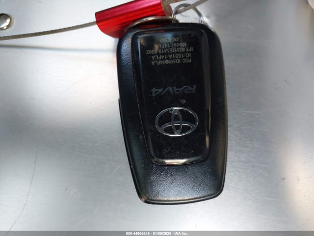 2T3W1RFV5SC307646 Toyota Rav4 Xle