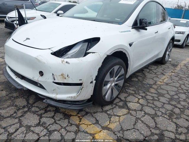 2024 TESLA MODEL Y 7SAYGDED3RF087959 Photo 5