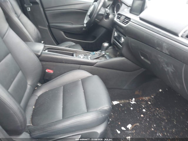 JM1GL1V56H1125199 Mazda Mazda6 Touring